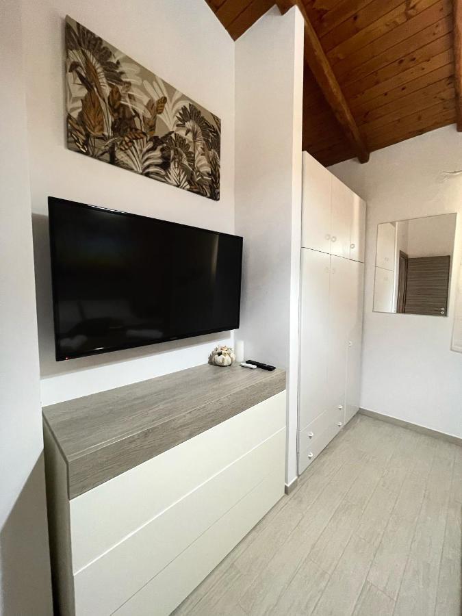 La Casetta Di Sophia Torrenova  Luaran gambar